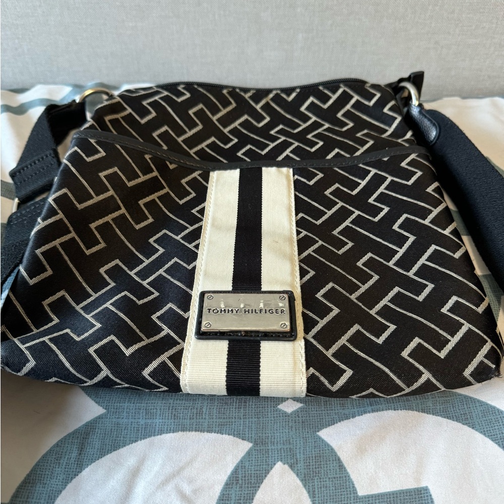 Lot of 5 purses - Picture 11 of 16